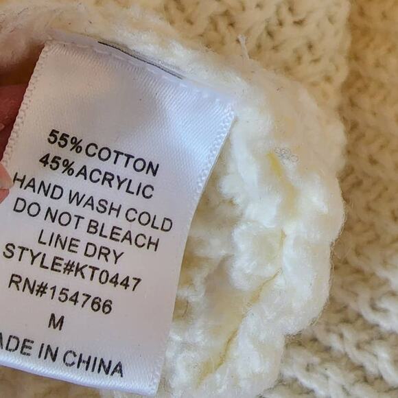 Chic Long Sleeve Sweater with Fringed Bottom - Kayla's Armoire - Size Medium - Picture 7 of 7